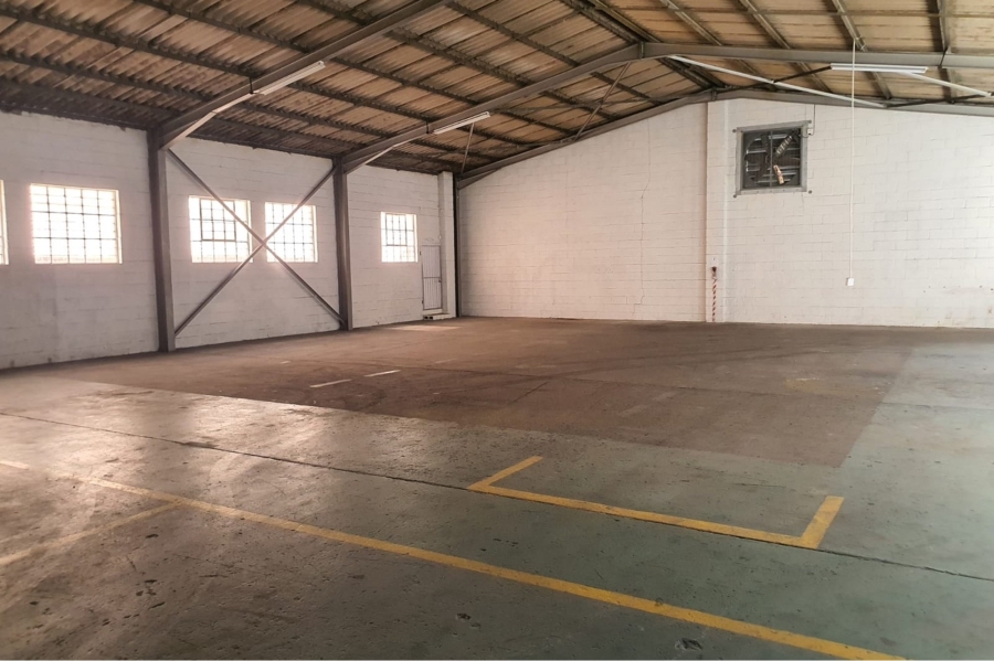 To Let commercial Property for Rent in Sidwell Eastern Cape